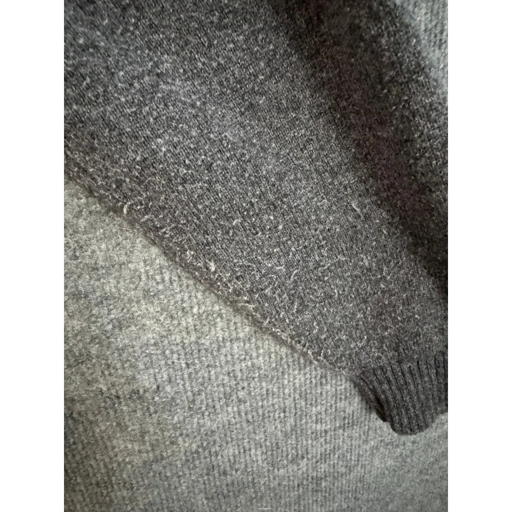 LL Bean Mens Lambswool Blend Crewneck Sweater Charcoal Gray Large L-REG 0BHX4 - Picture 7 of 7